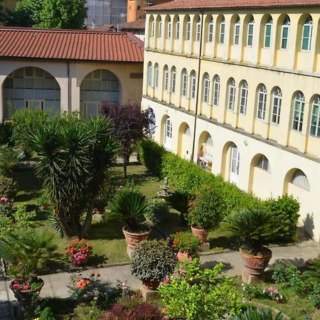 피사 Casa Per Ferie Religiosa Figlie Di Nazareth B&B 외부 사진