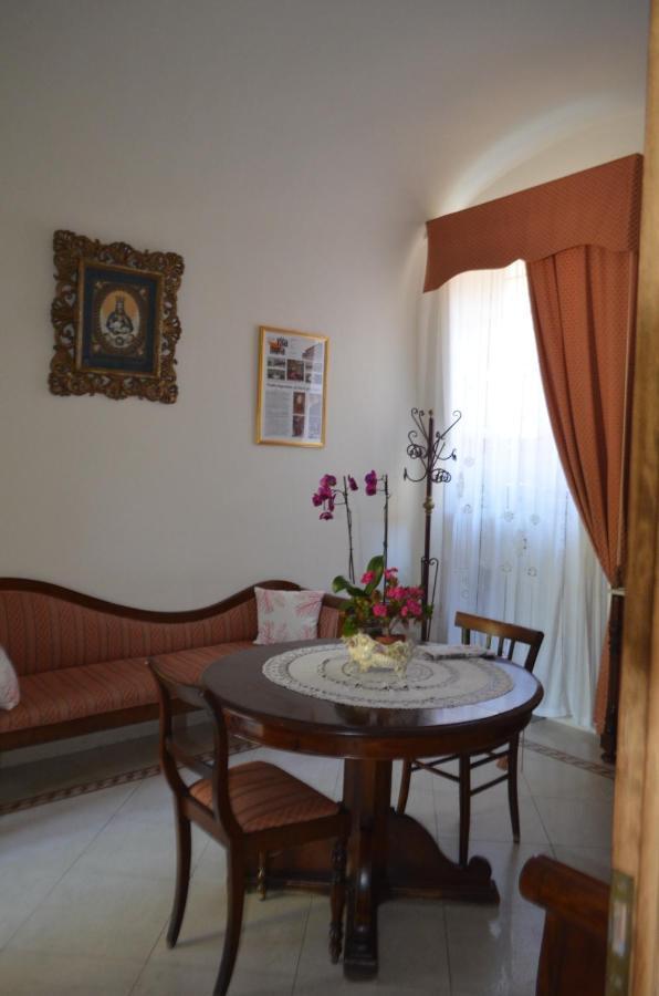 피사 Casa Per Ferie Religiosa Figlie Di Nazareth B&B 외부 사진